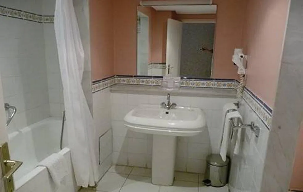 DOUBLE STANDARD Room, Oumlil, Rabat
