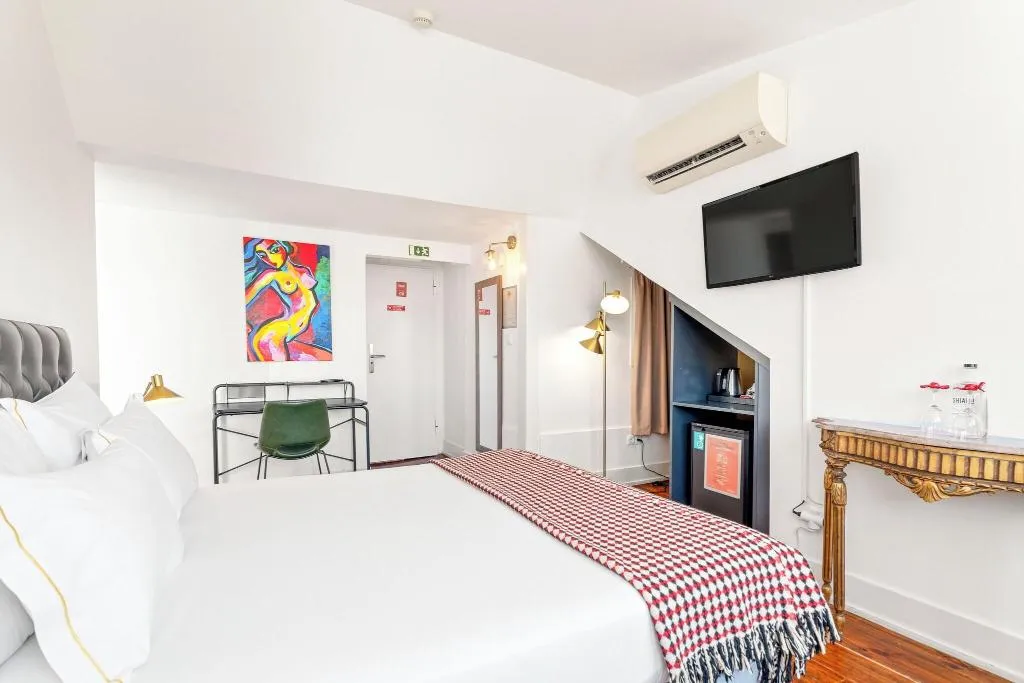 DOUBLE SUPERIOR QUEEN BED Room, Casa Do Jasmim By Shiadu, Lisbon