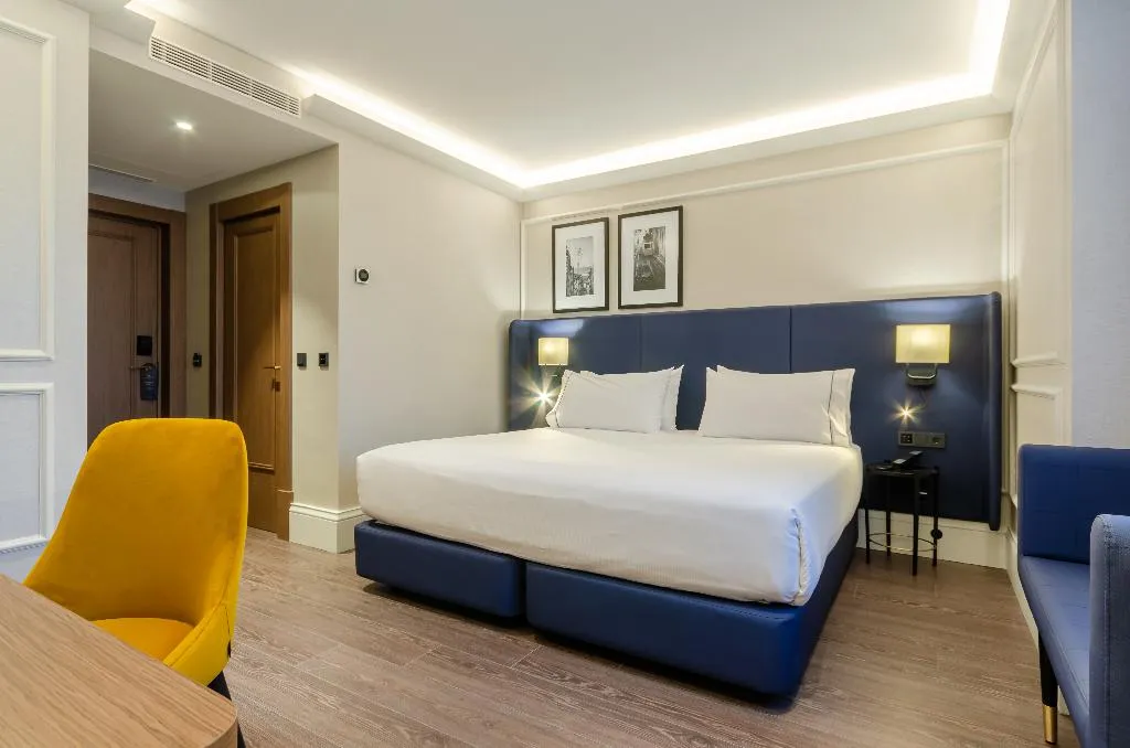 Double or Twin DELUXE Room, Eurostars Lisboa Baixa, Lisbon