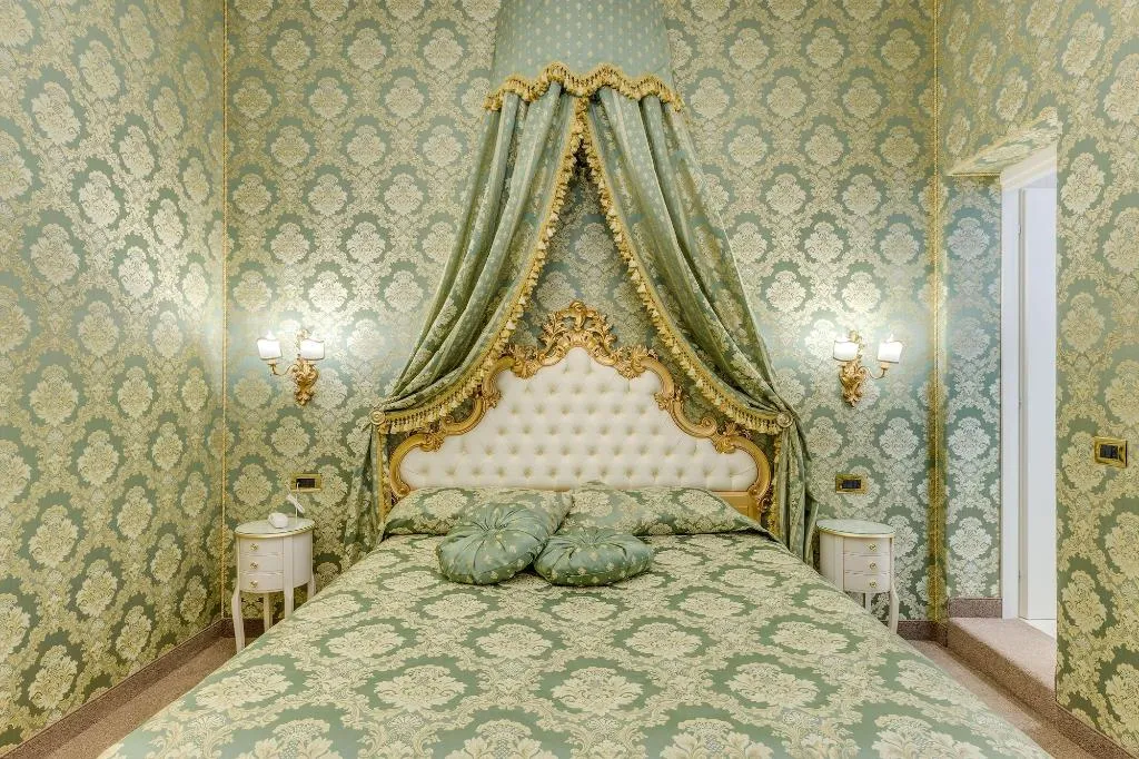 Room, Residenza Veneziana, Venice
