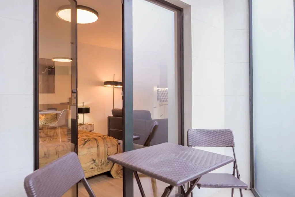 STUDIO DELUXE WITH TERRACE Room, Ria Centrum - Smart Residence, Porto