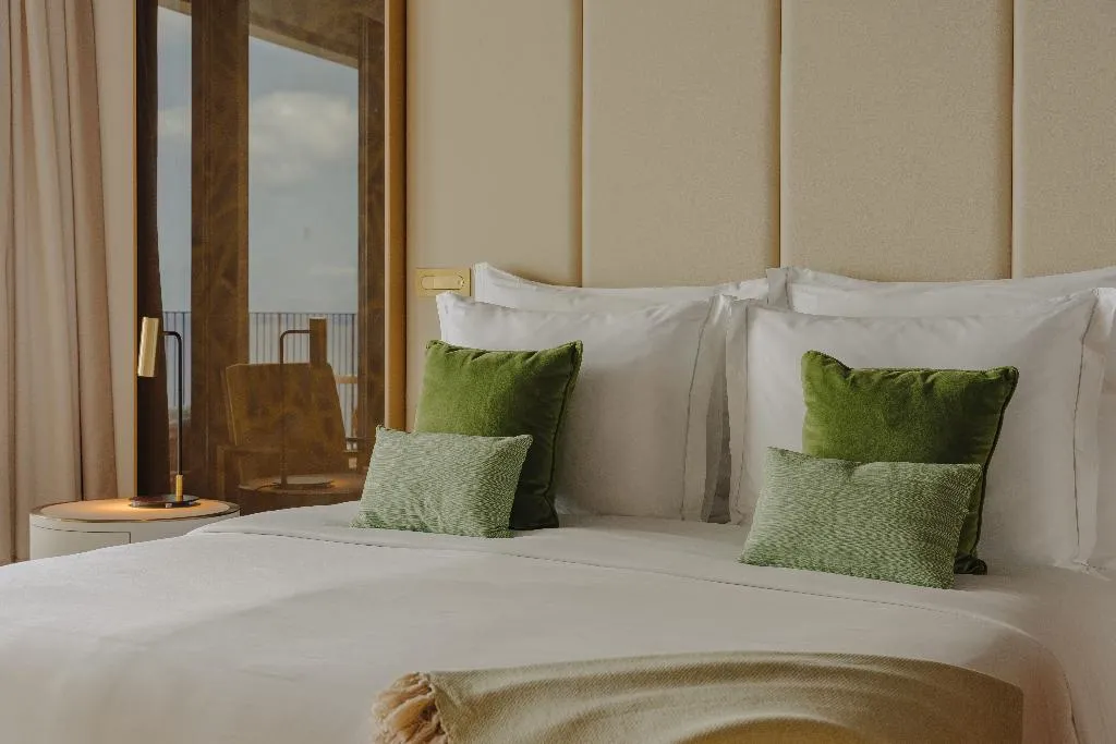 SUITE POOL VIEW Room, The Reserve, Madeira