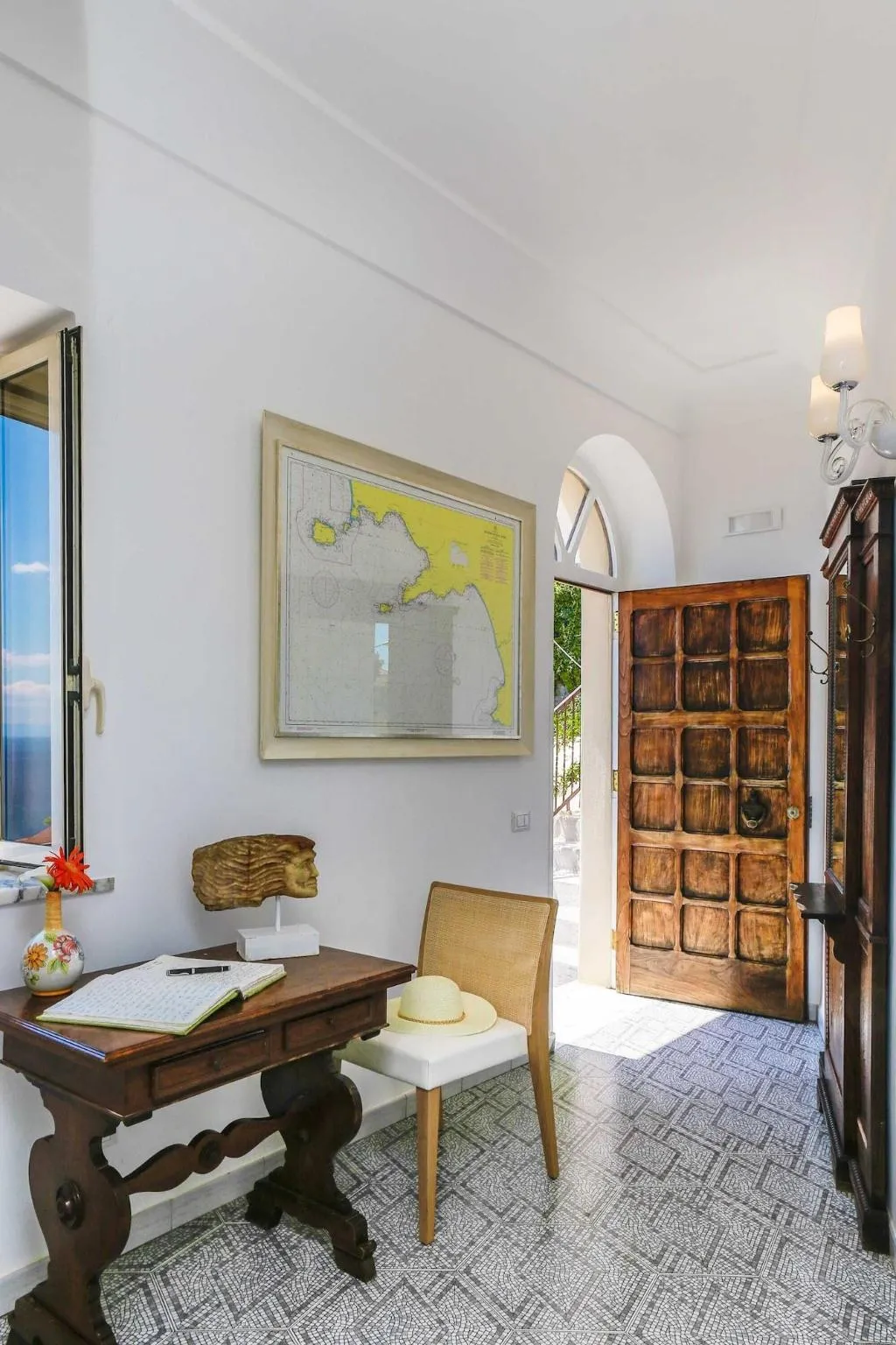 Lobby, Al Pesce d'Oro, Naples