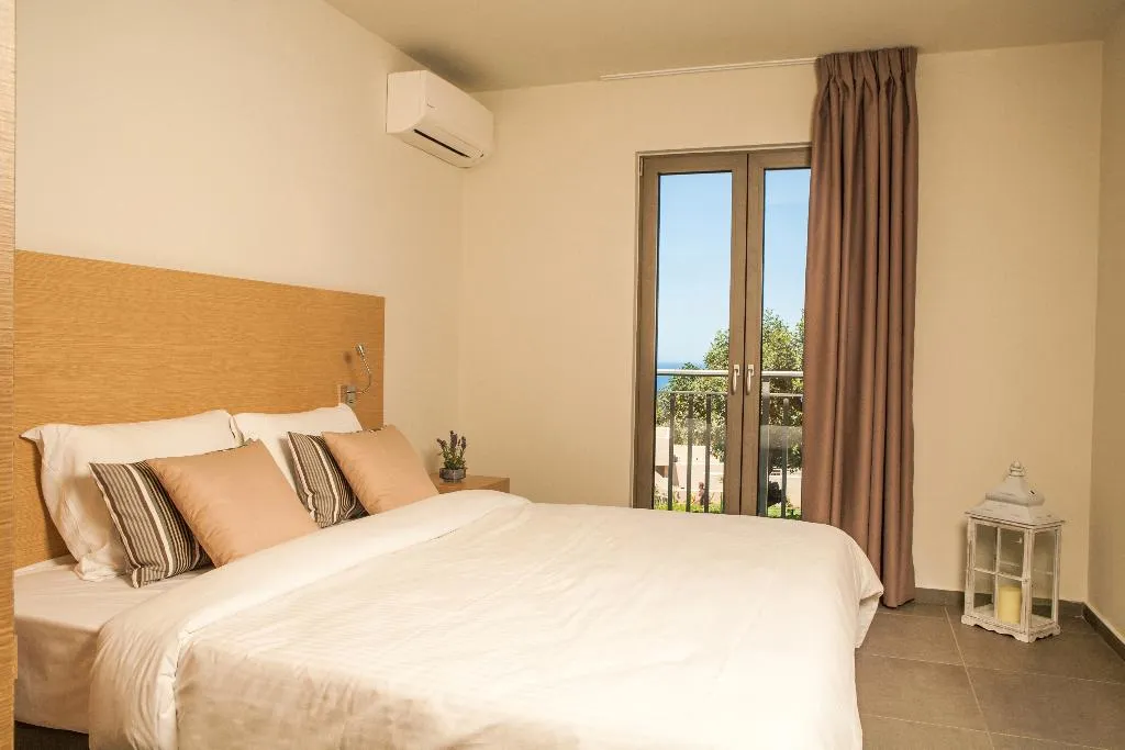 STUDIO GARDEN VIEW Room, Sundance Apartments & Suites, Crete