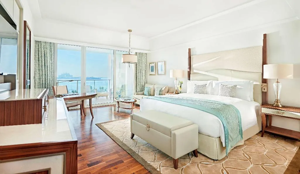 DOUBLE SUPERIOR KING BED Room, Waldorf Astoria Dubai Palm Jumeirah, Dubai