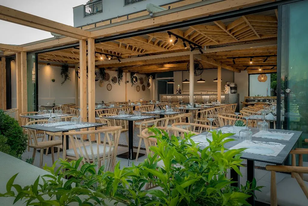 Restaurant, Dannas Boutique Apartments, Zante