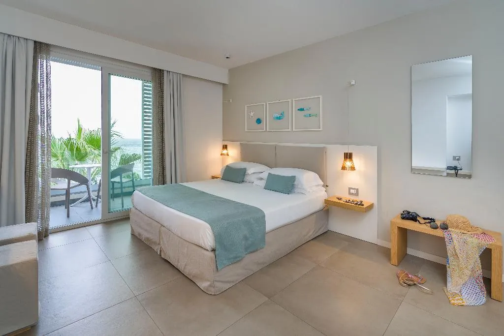 DOUBLE DELUXE SEA VIEW Room, Albatros Beach Hotel - Letojanni, Taormina