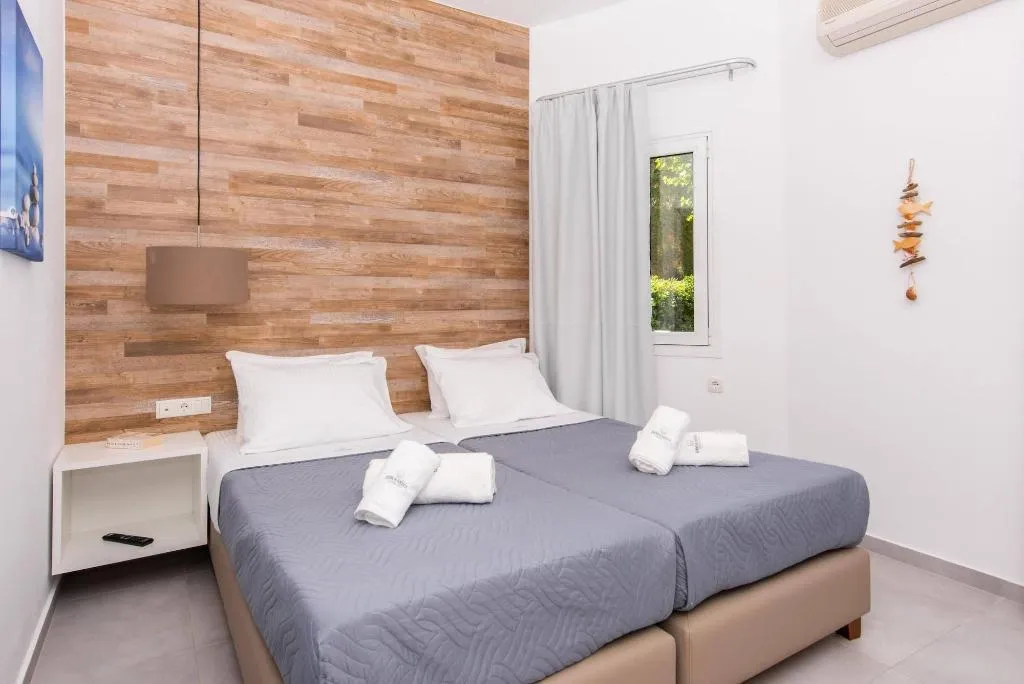 Room, Ria, Crete