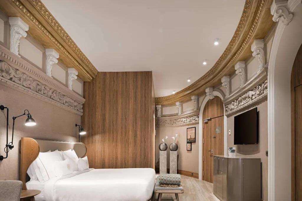 Room, Autograph Collection Círculo Gran Vía, Madrid