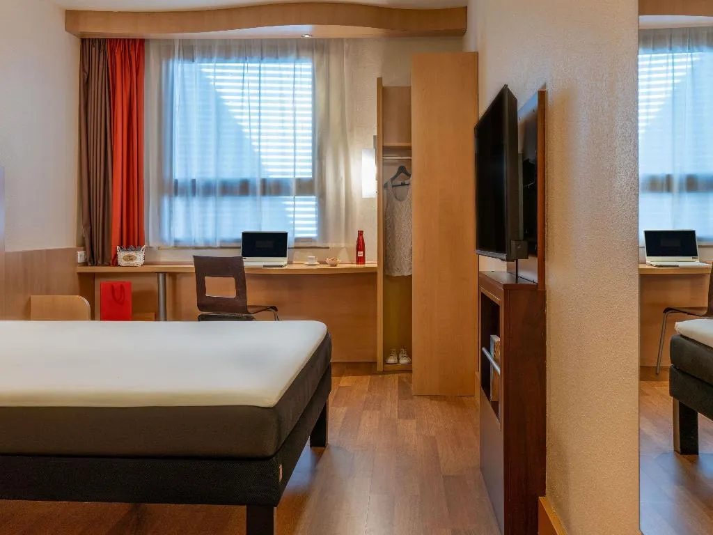 DOUBLE WITH VIEWS Room, Ibis Madrid Centro las Ventas, Madrid