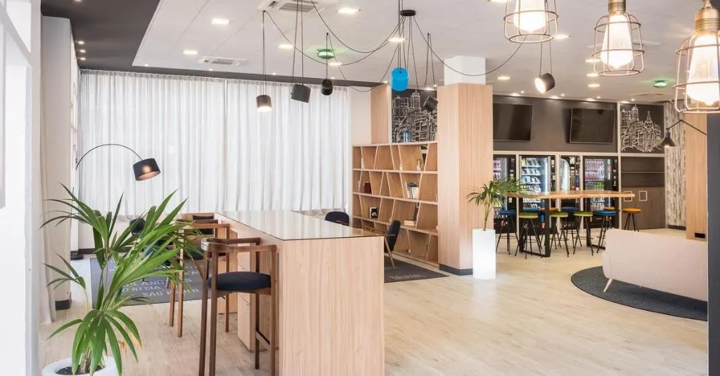 Lobby, Madrid Airport Suites Affiliated By Melia, Madrid