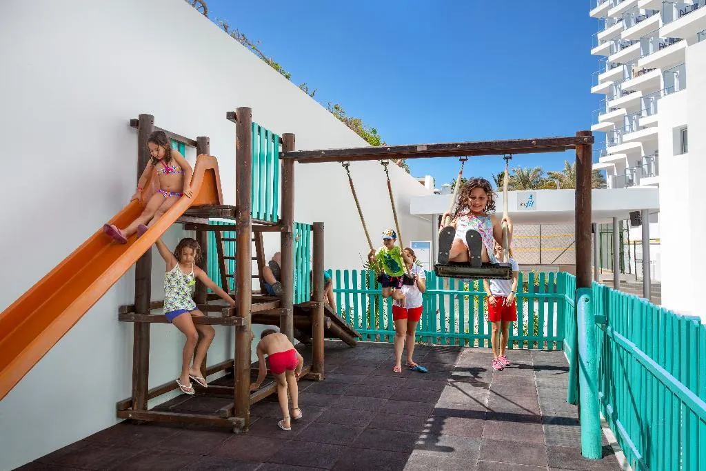 Sports and Entertainment, Hotel Riu Papayas - All Inclusive, Gran Canaria