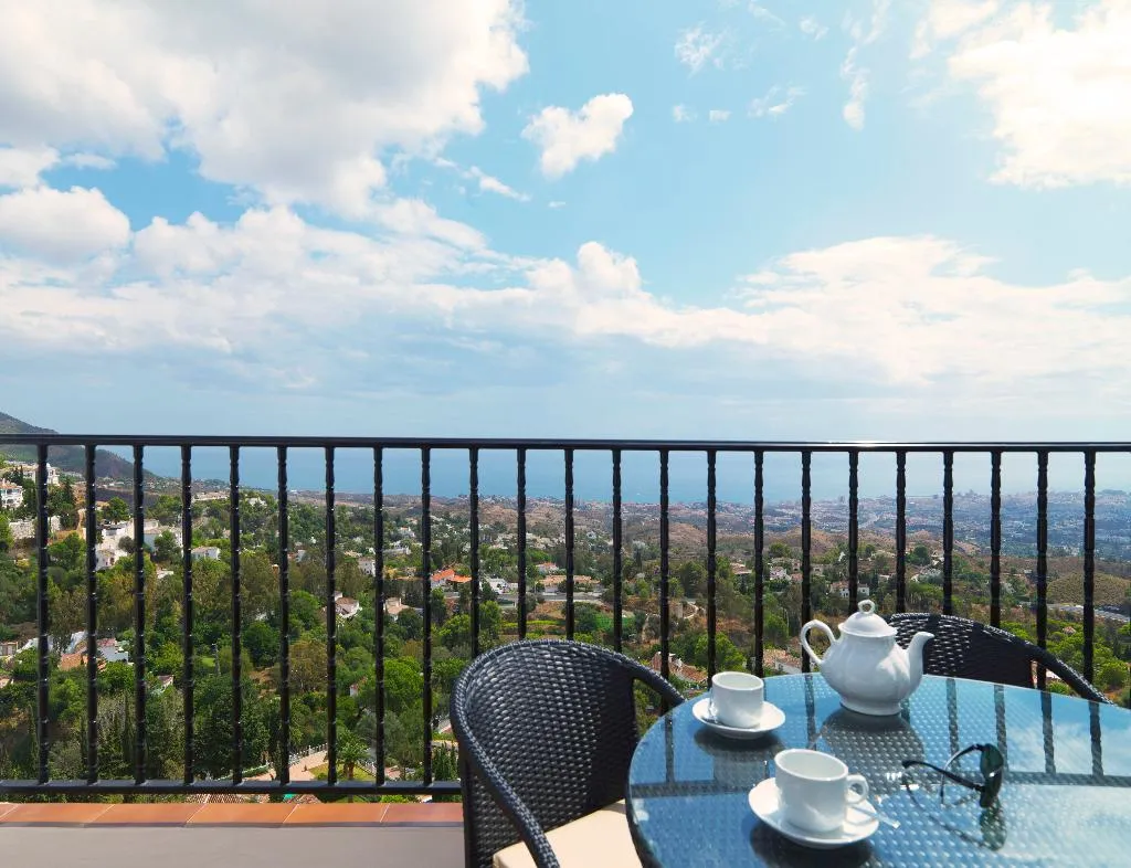 Terrace, Macdonald La Ermita Holiday Resort, Costa Del Sol