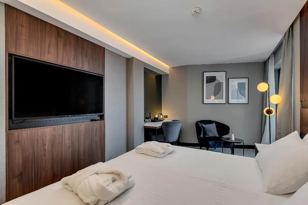 Double or Twin STANDARD Room, Boutique hotel NOEMIA, Split
