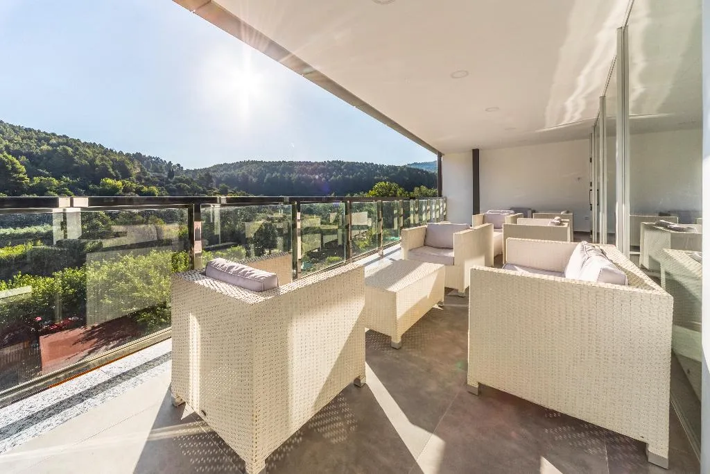 Terrace, Hotel Rosaleda del Mijares, Valencia