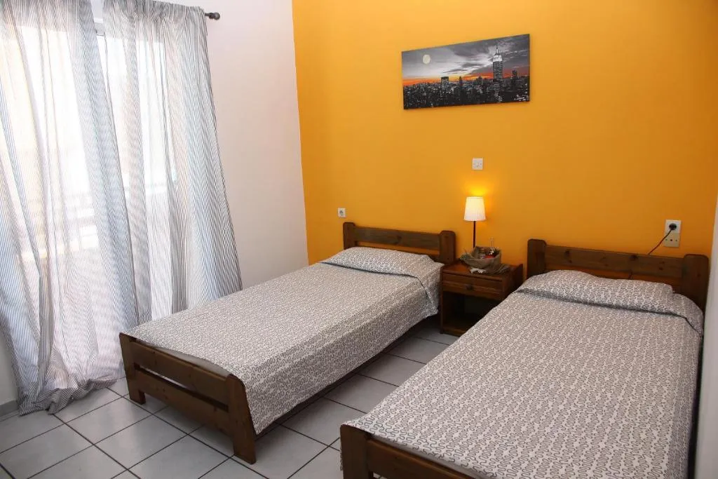 Room, Happy Days Studios, Crete