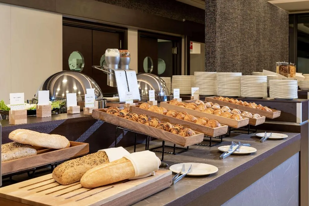 Restaurant, Doubletree by Hilton Milan Malpensa Solbiate Olona, Milan
