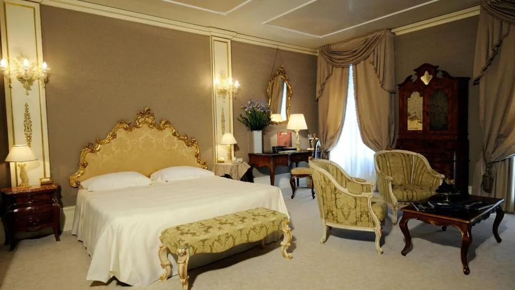 JUNIOR SUITE SUPERIOR Room, Ca' Sagredo Hotel, Venice