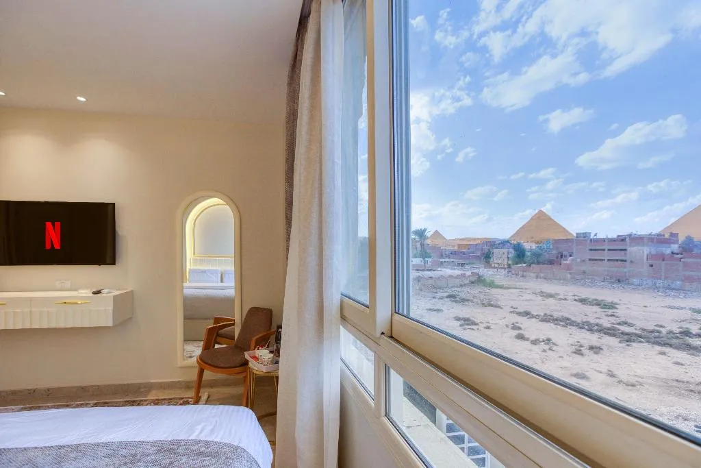 FAMILY ROOM DELUXE Room, Pyramids Plateau Hotel, Cairo