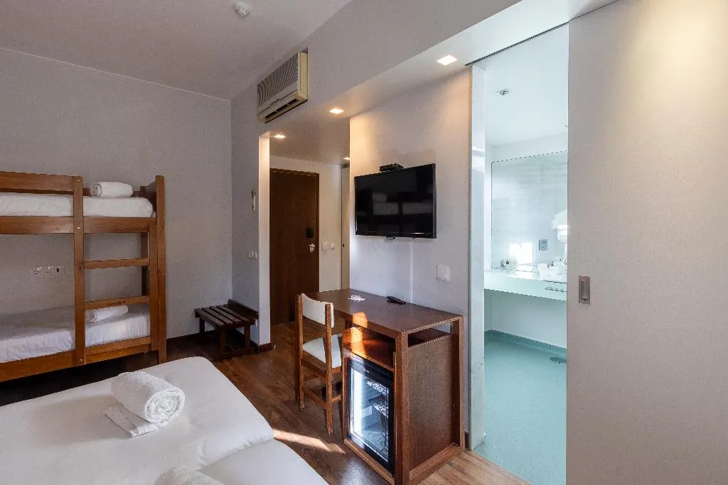 FAMILY ROOM STANDARD Room, Hotel Rali Viana, Porto