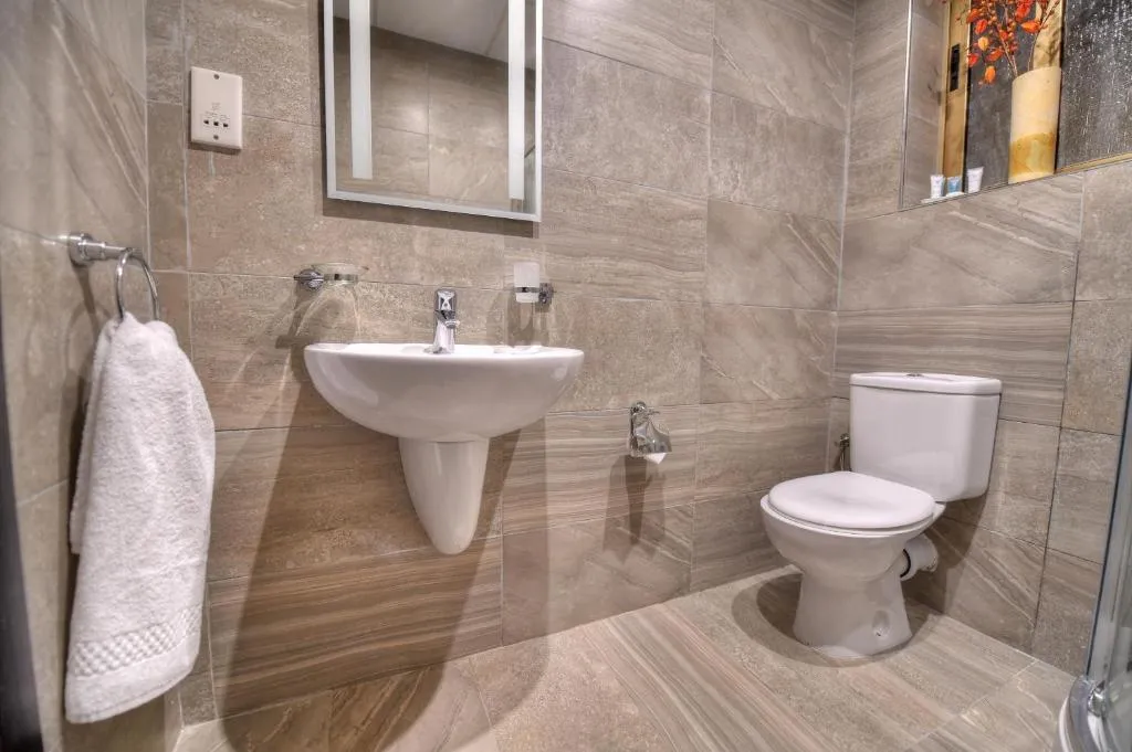 QUADRUPLE STANDARD Room, St. Julian's Bay Hotel, Malta