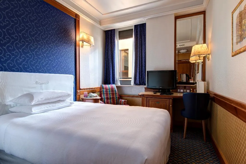 TWIN SUPERIOR Room, Hotel Capitol, Milan