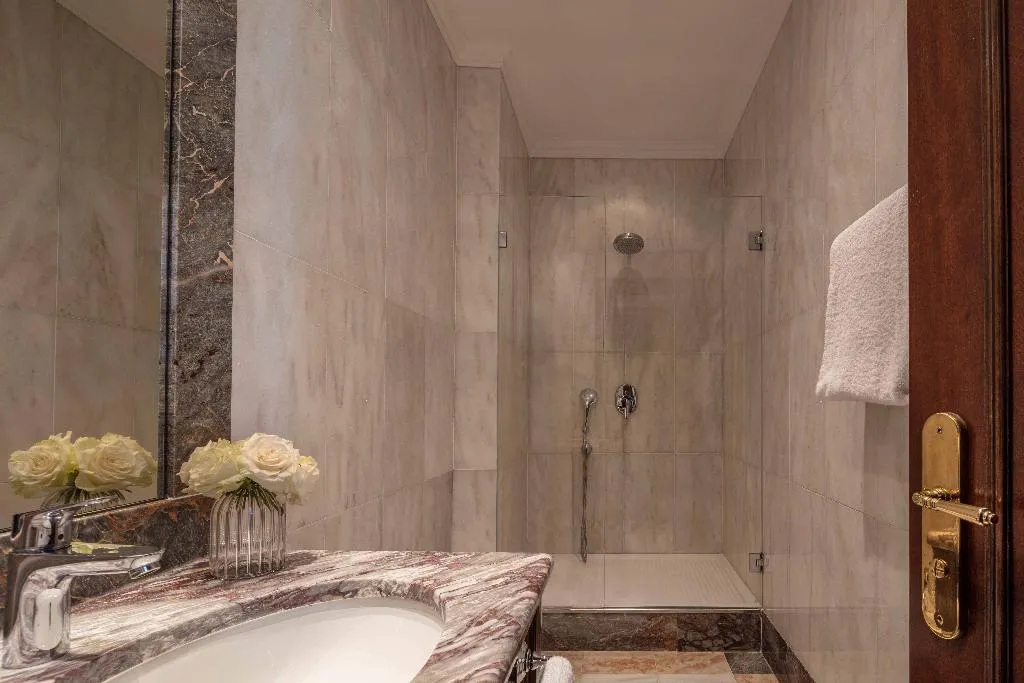 DOUBLE DELUXE Room, Anantara Palazzo Naiadi Rome Hotel, Rome