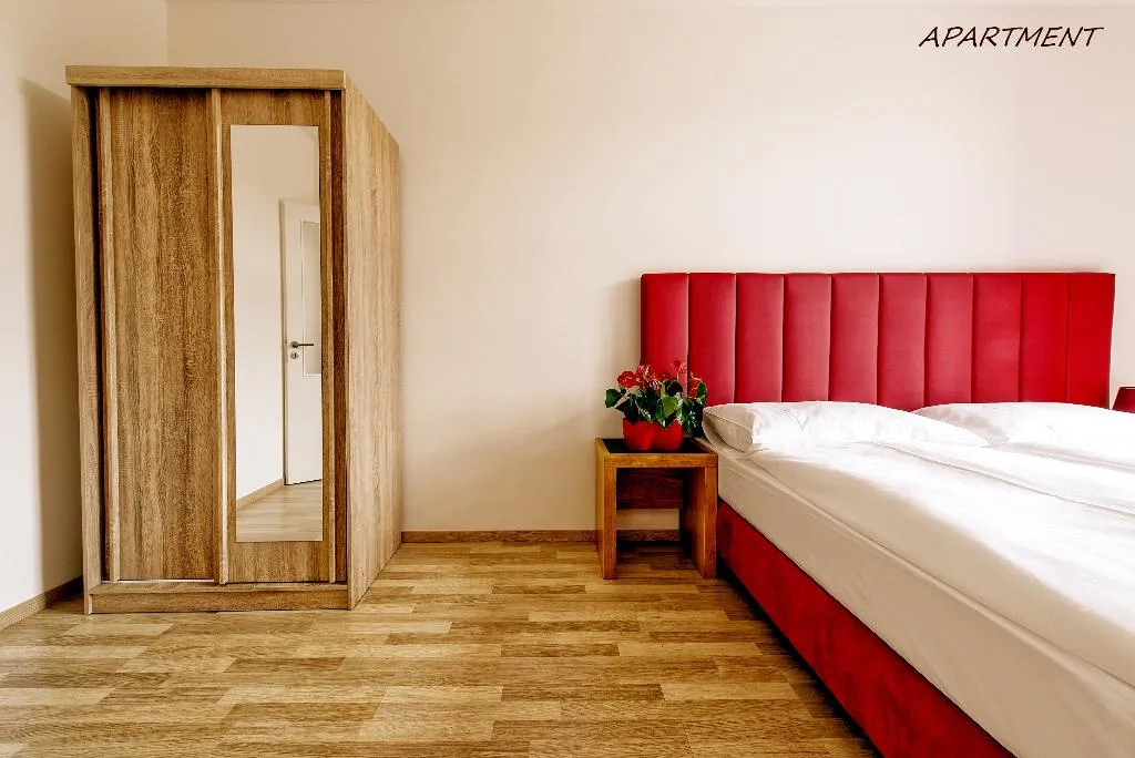 APARTMENT TWO BEDROOMS Room, Otakar, Prague