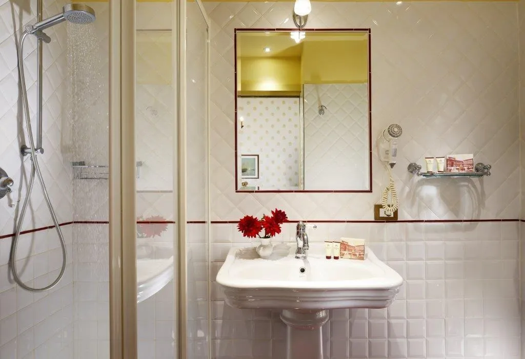 Room, Pendini, Florence