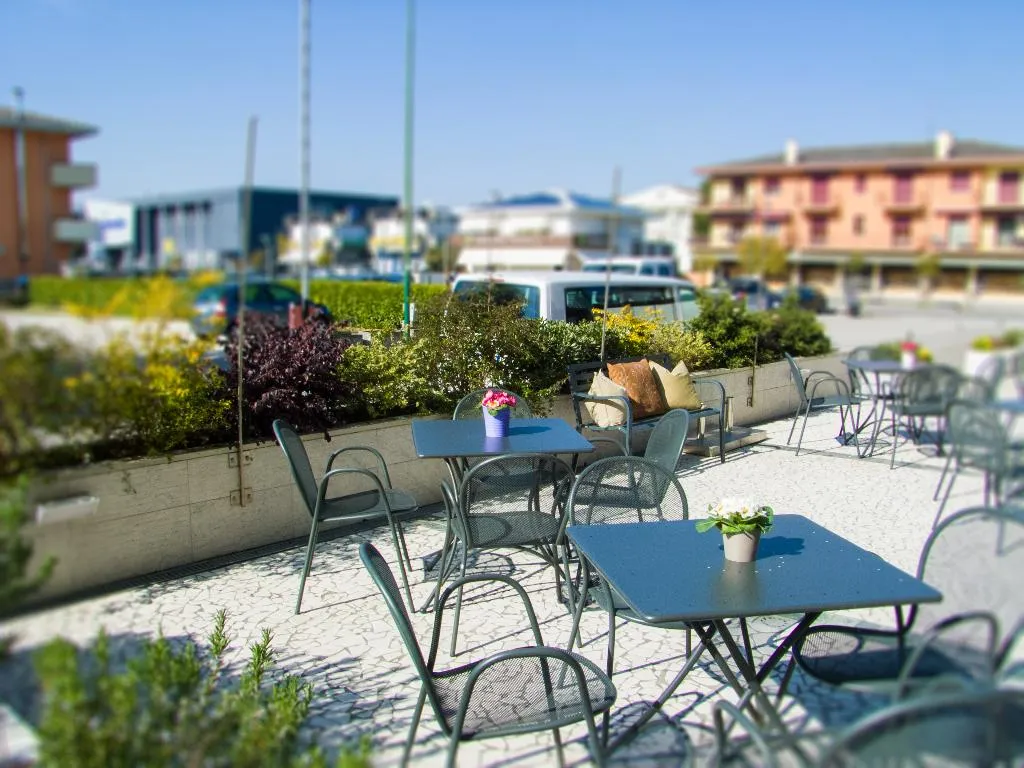Terrace, Ambra, Venice