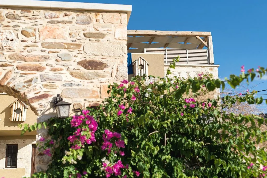 SUITE WITH JACUZZI Room, Lameriana Secret Village, Crete