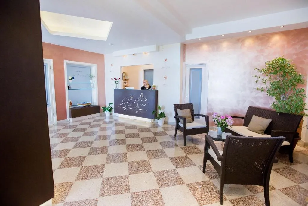 Lobby, Al Pescatore, Palermo