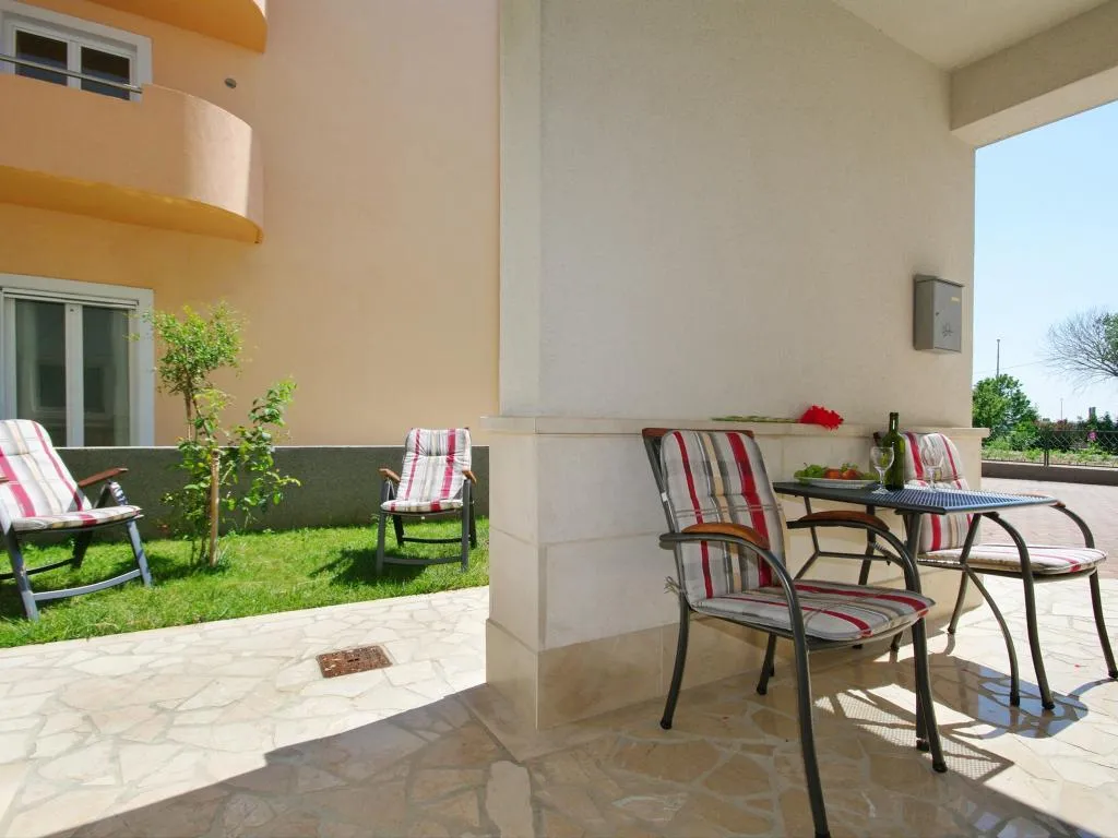 APARTMENT CAPACITY 4 Room, Apartments Elza, Split