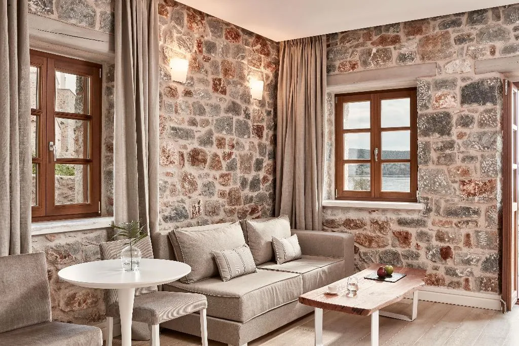 SUITE OCEAN VIEW ONE BEDROOM Room, 100 Rizes Seaside Resort, Athens
