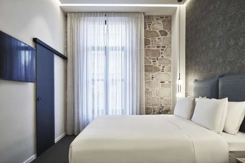 Room, NLH Monastiraki, Athens