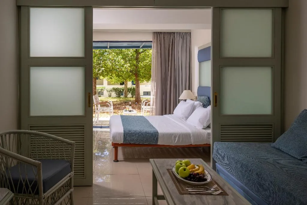 FAMILY ROOM GARDEN VIEW Room, Mare Blue, Crete