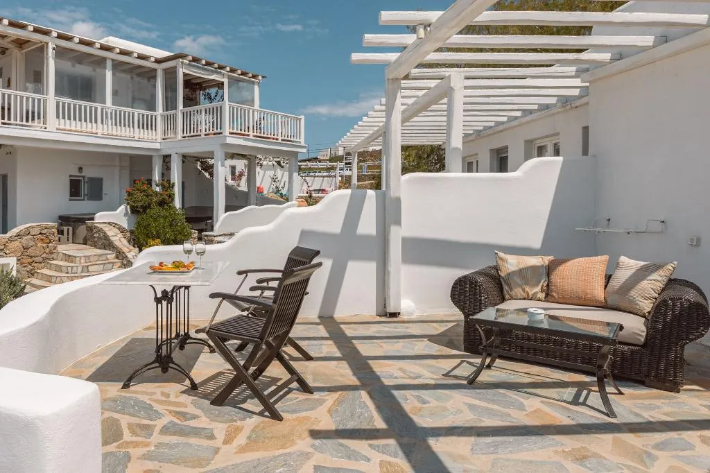 Room DELUXE ONE BED Room, Villa Konstantin Rooms & Suites, Mykonos