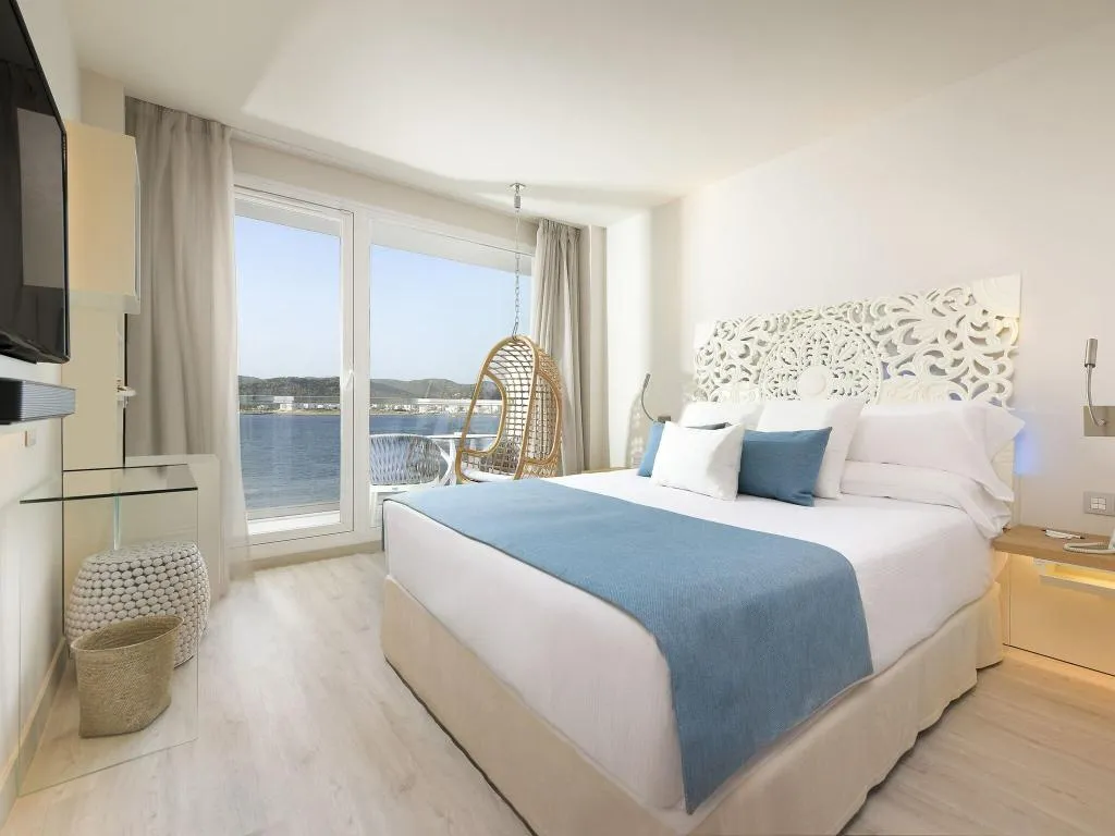 DOUBLE DELUXE Room, Amare Beach Hotel Ibiza, Ibiza