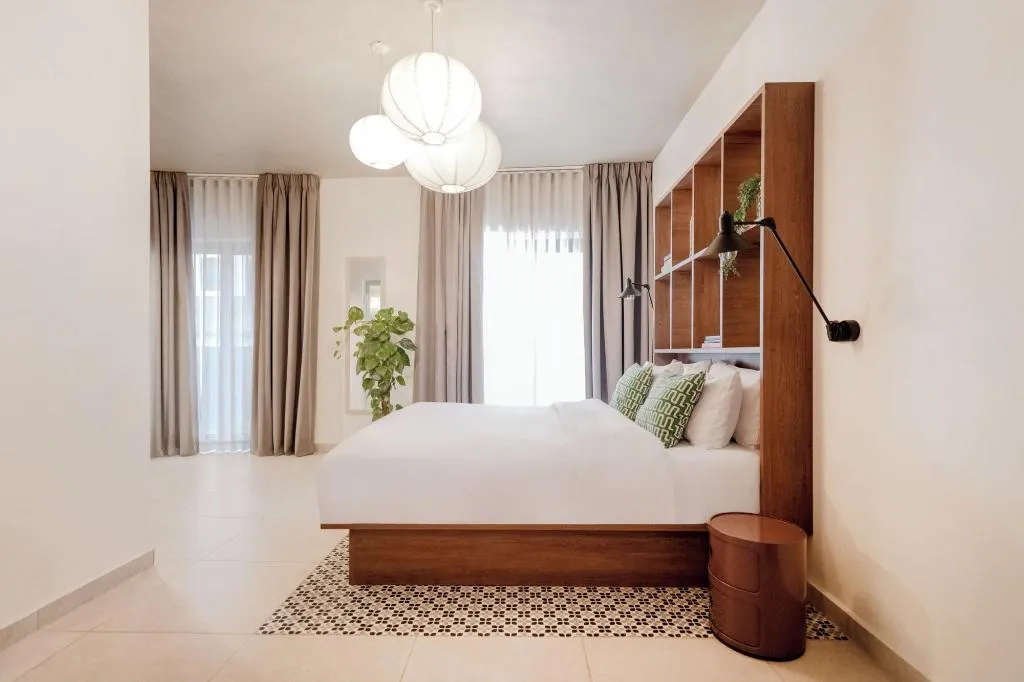Room, Next Door Athens, Athens