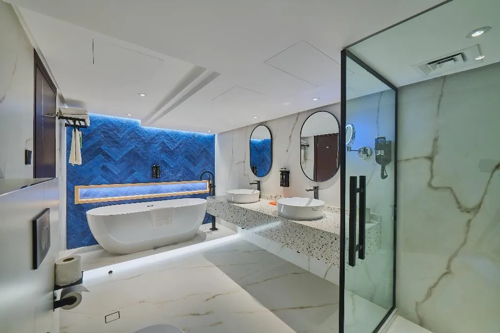 SUITE PENTHOUSE Room, Ramada Hotel & Suites by Wyndham JBR, Dubai