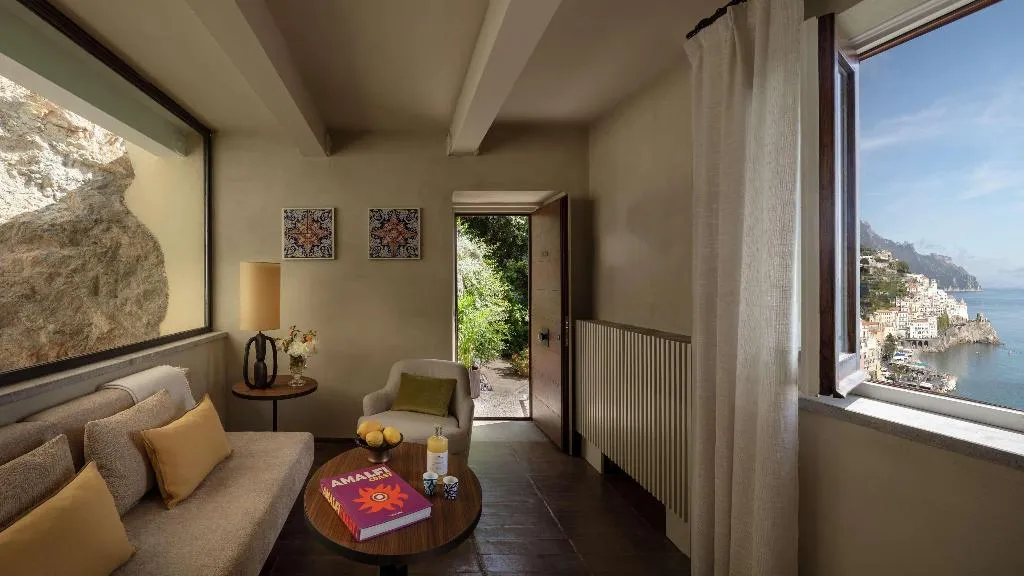SUITE WITH TERRACE Room, Anantara Convento di Amalfi Grand Hotel, Naples