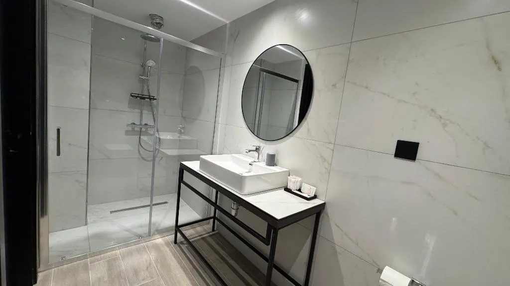 TRIPLE EXECUTIVE Room, Aste Hotel, Malta