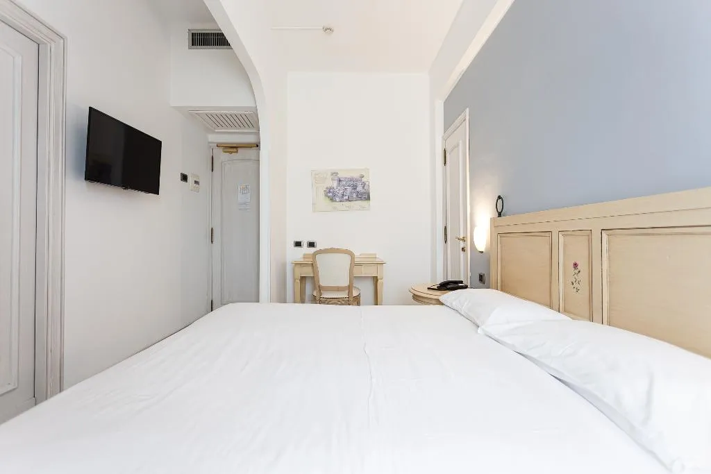 DOUBLE SINGLE USE BASIC Room, Cavalluccio Marino Hotel, Rome