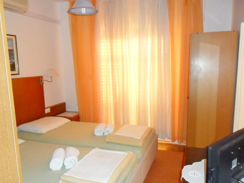 APARTMENT CAPACITY 2 Room, Apartments Martiva, Dubrovnik
