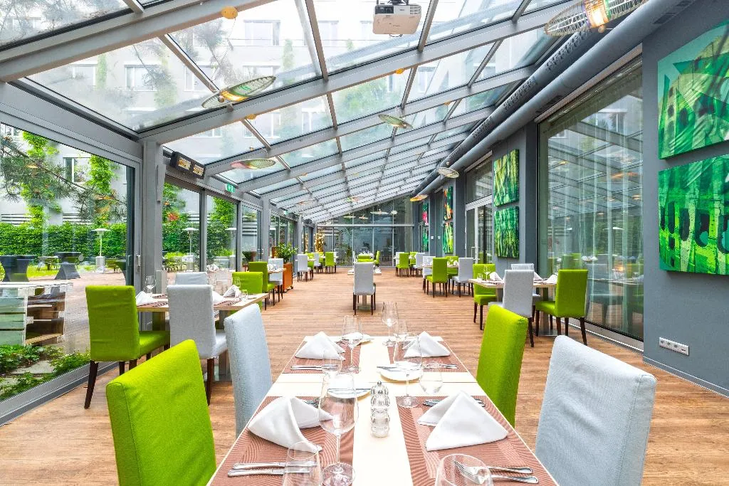 Restaurant, Holiday Inn Prague Congress Centre, Prague