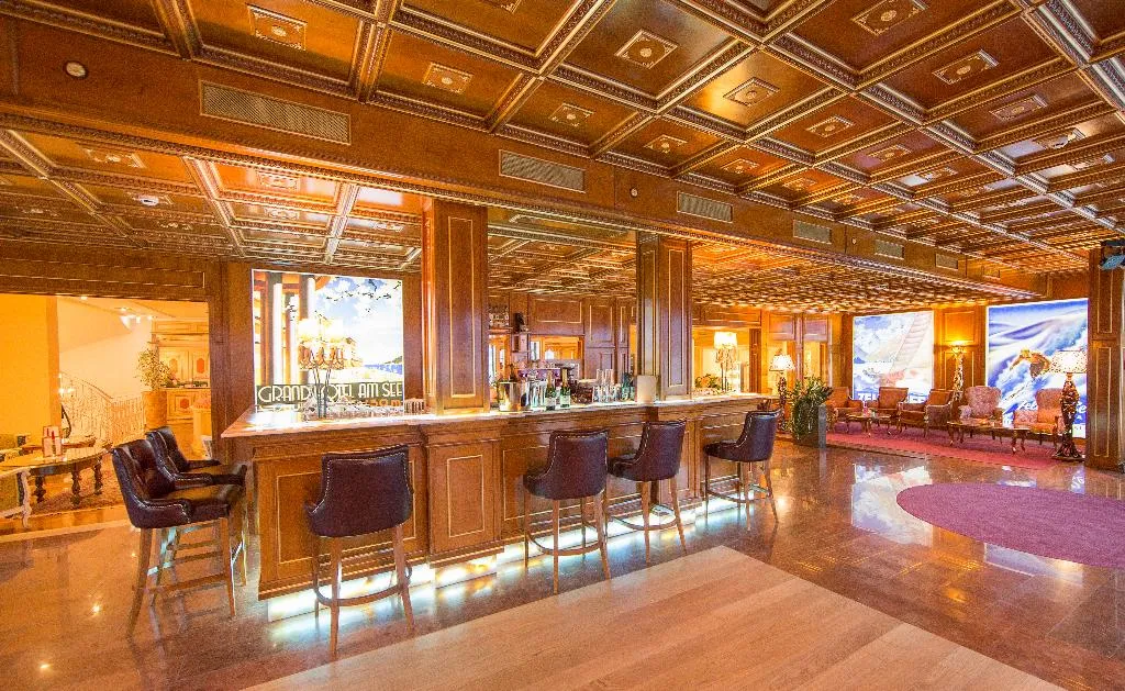 Bar, Grand Hotel Zell am See, Salzburg