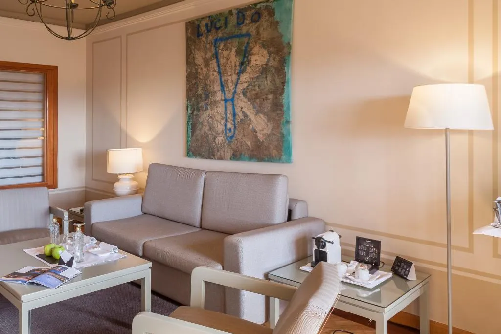 JUNIOR SUITE STANDARD Room, Parador de Segovia, Madrid