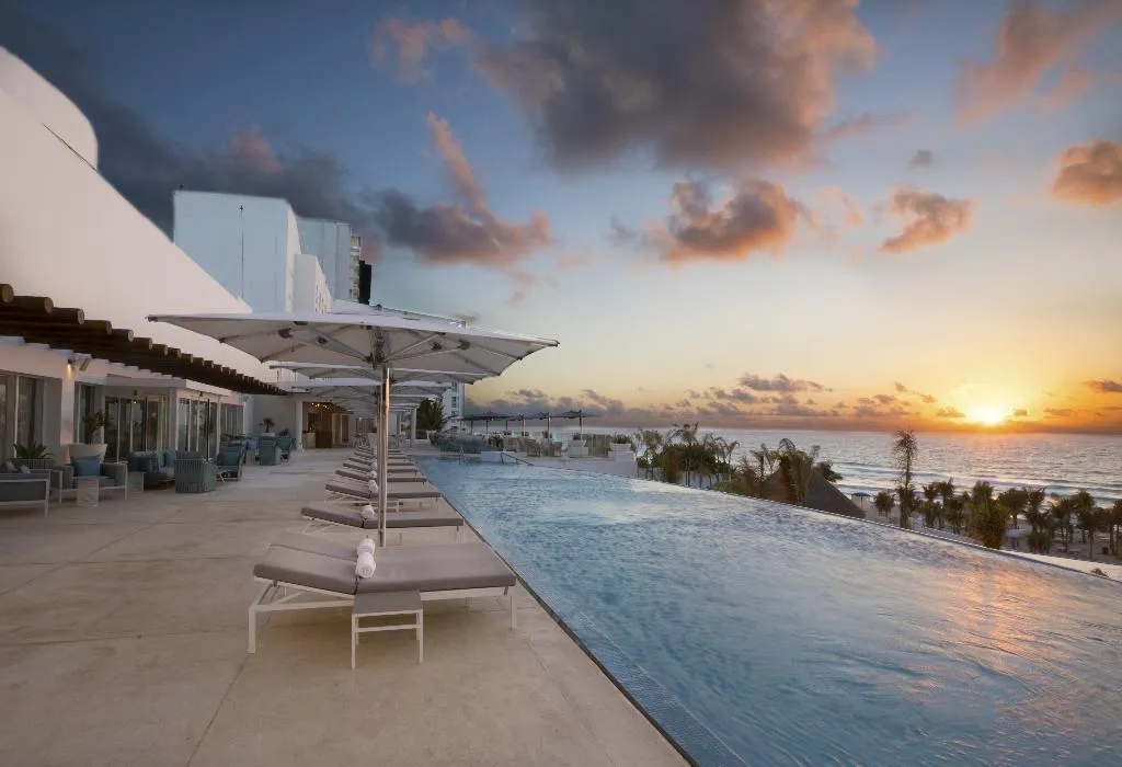 Terrace, Le Blanc Spa Resort All inclusive - Adults Only, Cancun Area