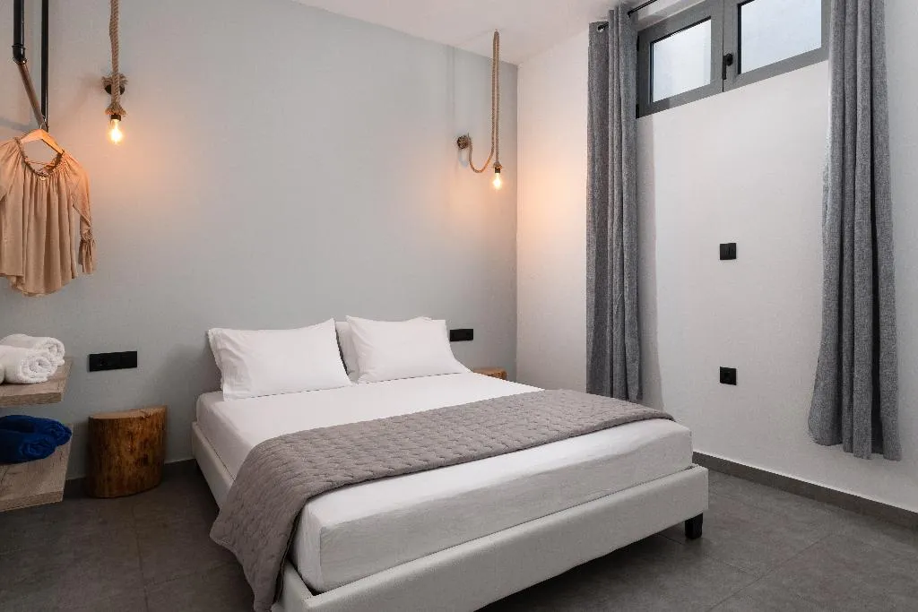 VILLA SIX BEDROOMS THREE BATHROOMS Room, Southrock Villas, Rhodes