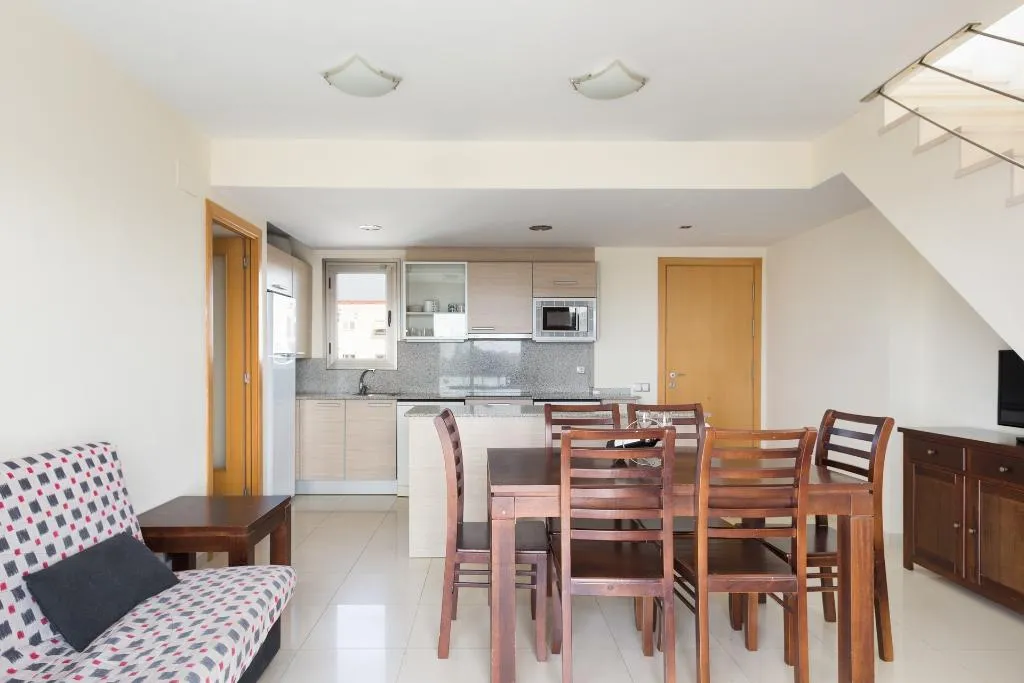 APARTMENT CAPACITY 6 Room, Salou Center, Costa Dorada